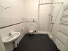 Badezimmer mit Dusche
