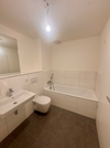 Badezimmer mit Wanne (1)