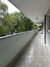 Laubengang zur Wohnung