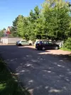 Parkfläche neben dem Haus