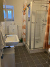 Badezimmer mit Dusche