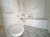 Bad mit Wanne