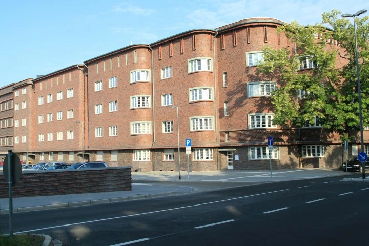 Straßenansicht