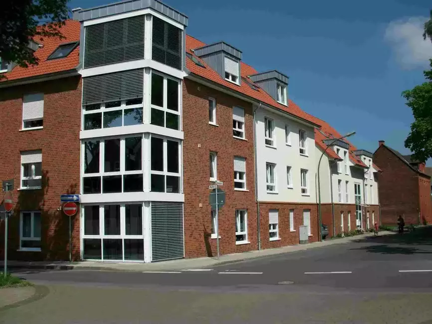 Straßenansicht