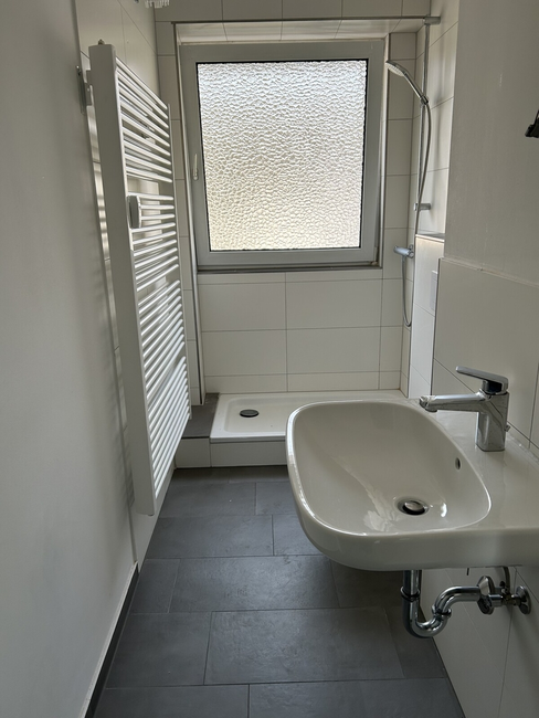 Berghäuserstr. 32, 1. OG recht