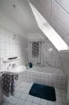 Bad mit Fenster