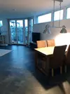 Wohn-Esszimmer mit Balkon