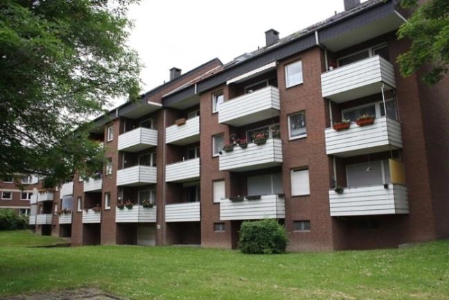 Bahnhofstr. 239-243