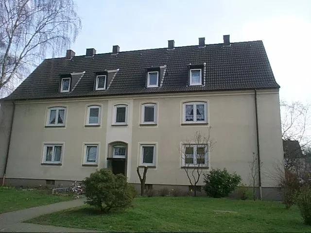 Front  mit Eingang