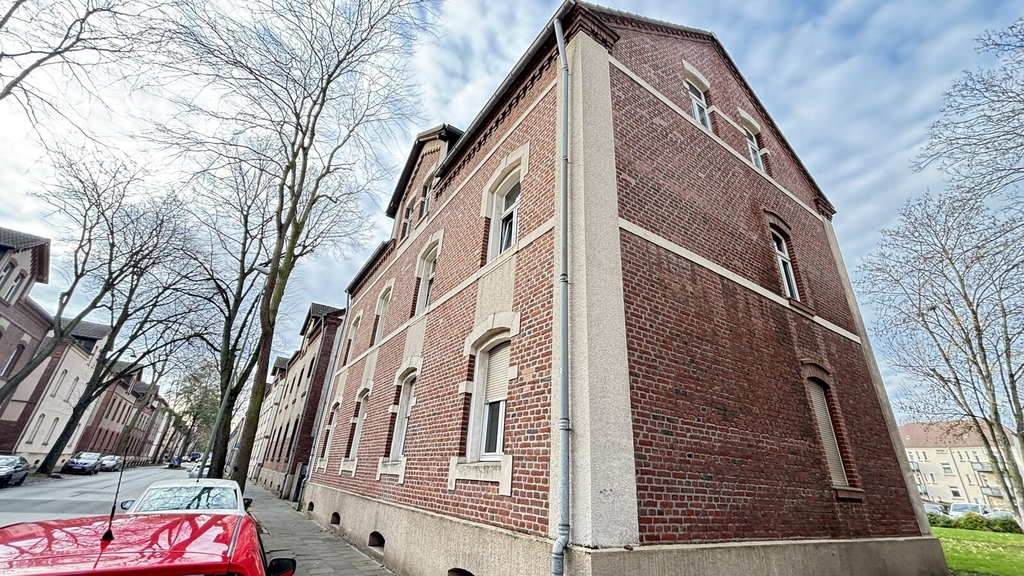 Straßenansicht