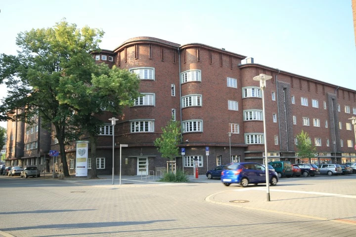 Straßenansicht