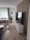 Wohnzimmer mit Zugang Balkon