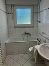 Wannenbad mit Fenster