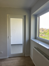 Wohnzimmer mit zugang Balkon
