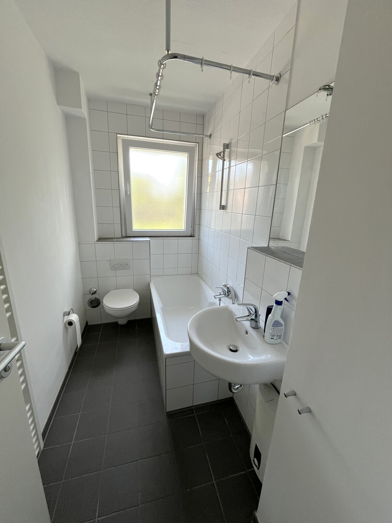 Monschauer Straße 16, 47139 Duisburg - Photo 1