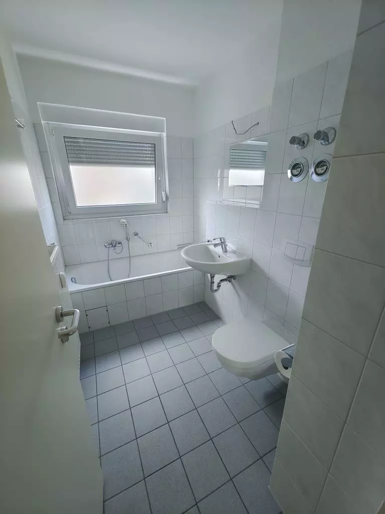 Friedrich-Ebert-Straße 8, 47447 Moers - Photo 3
